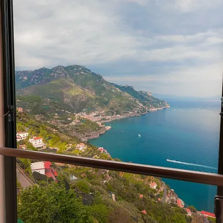 Le Esperidi 아파트 라벨로